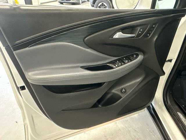 Used 2020 Buick Envision Essence w/ Experience Buick Package image 33