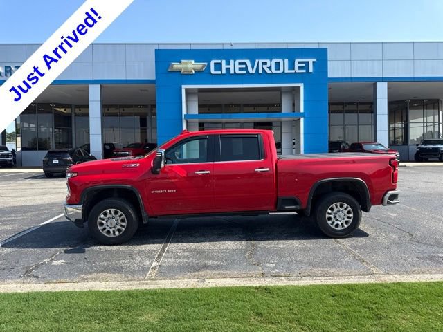 Used 2024 Chevrolet Silverado 2500 LTZ w/ LTZ Convenience Package AWD/4WD image 8