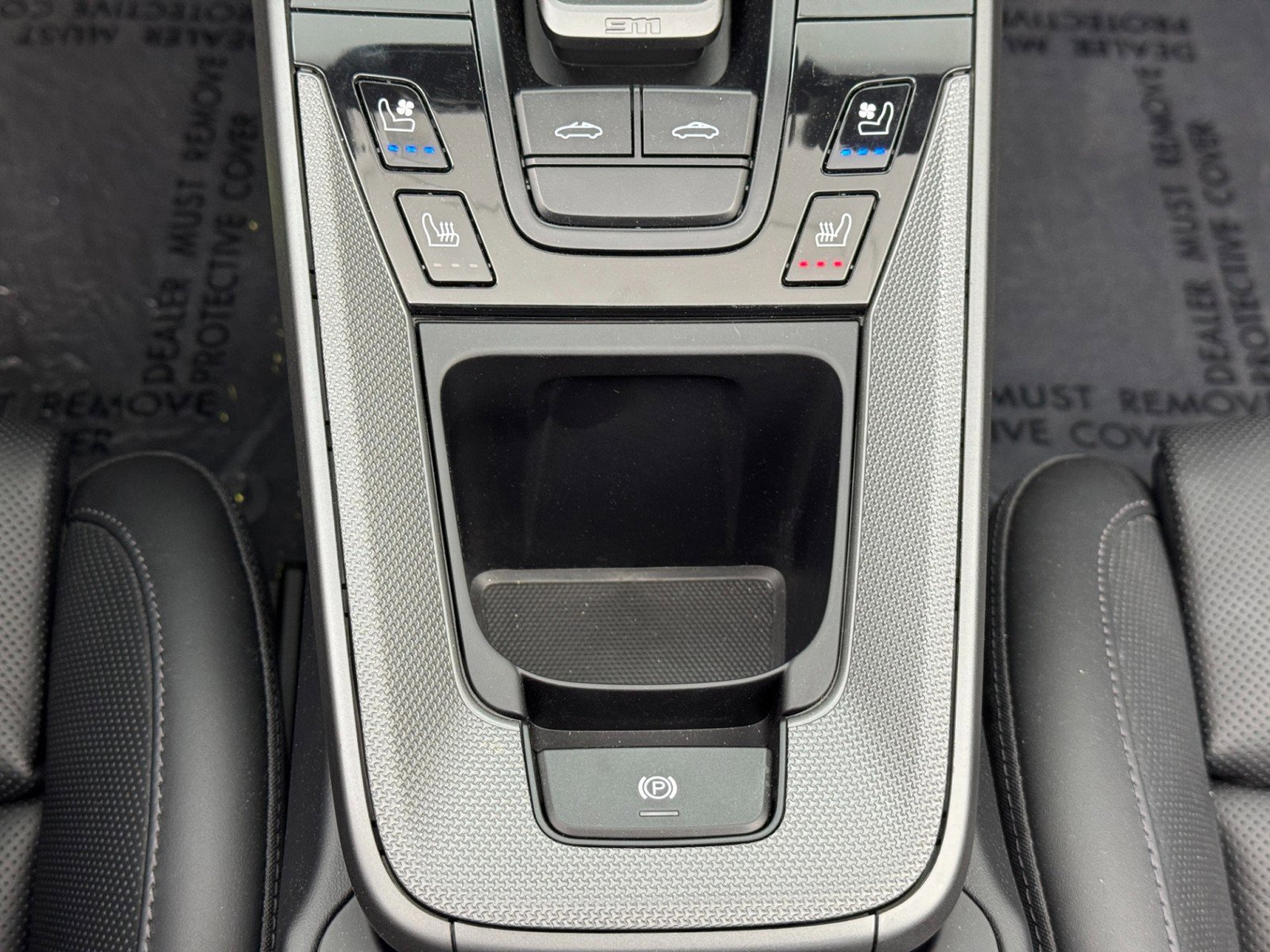 Used 2024 Porsche 911 Targa 4 w/ Premium Package image 32