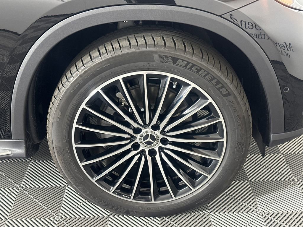 Certified 2026 Mercedes-Benz GLC 300 4MATIC image 13
