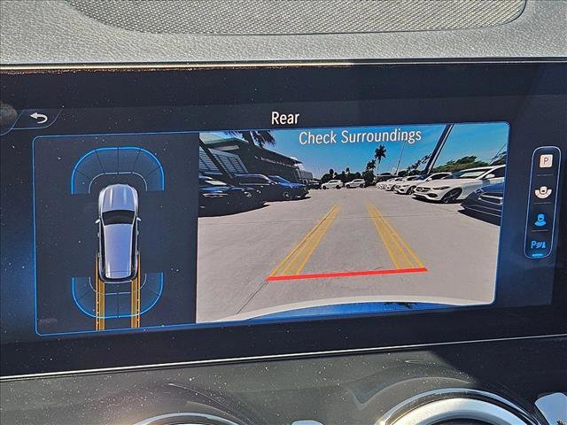 New 2025 Mercedes-Benz GLB 250 image 13