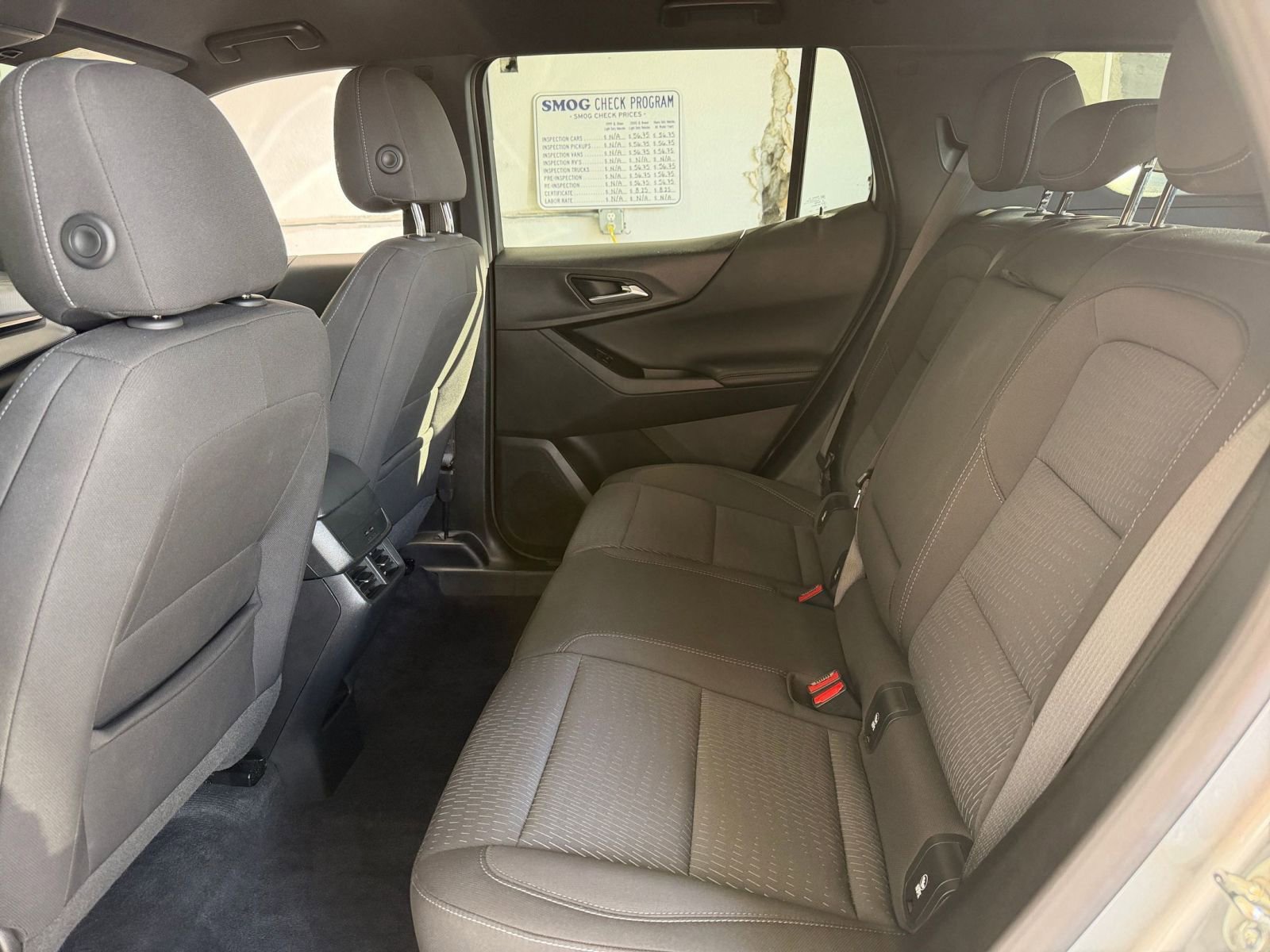 Used 2025 Chevrolet Equinox LT image 24