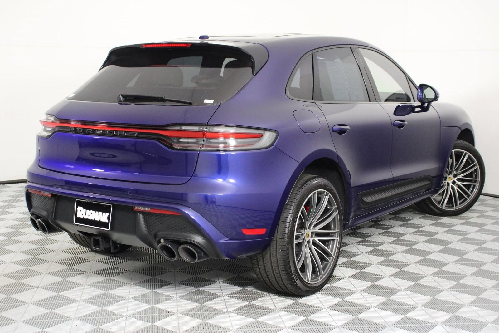 Certified 2026 Porsche Macan S AWD/4WD image 7