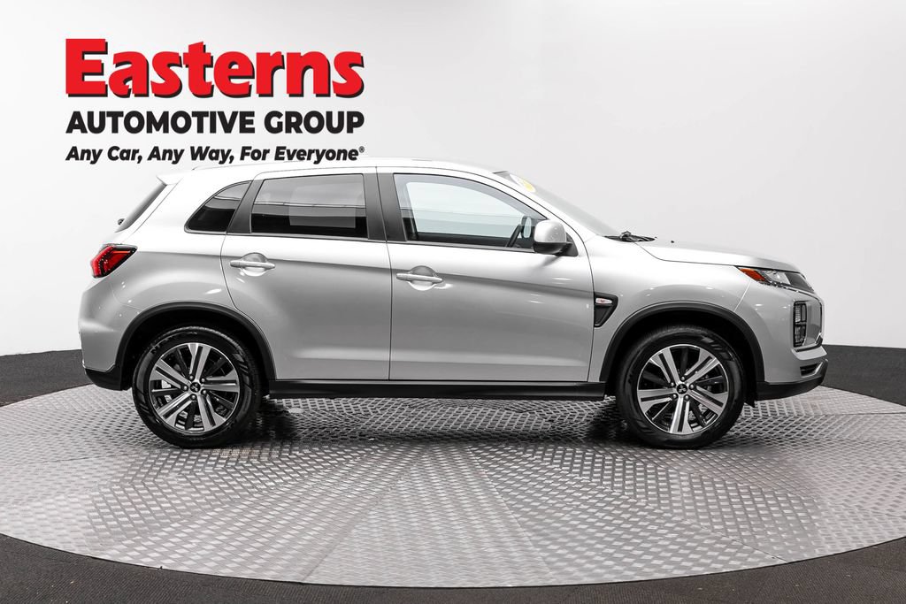 Used 2025 Mitsubishi Outlander Sport SE AWD/4WD image 4