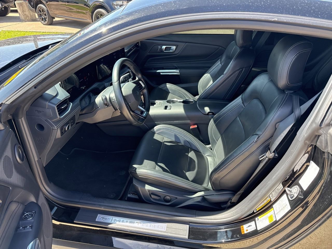 Used 2024 Ford Mustang GT Premium image 17