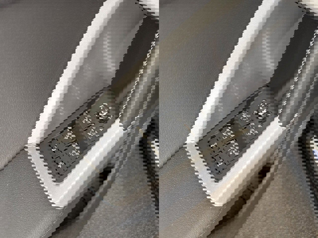 New 2025 Audi Q3 2.0T Premium image 38