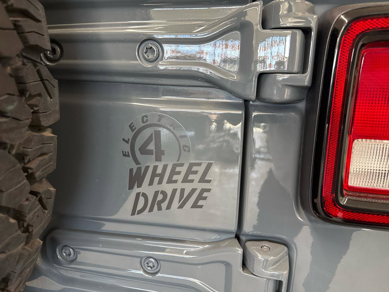 Used 2024 Jeep Wrangler Unlimited image 91