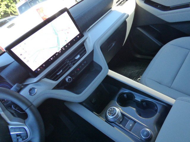 New 2026 Ford Explorer Active w/ Active Comfort Package image 29