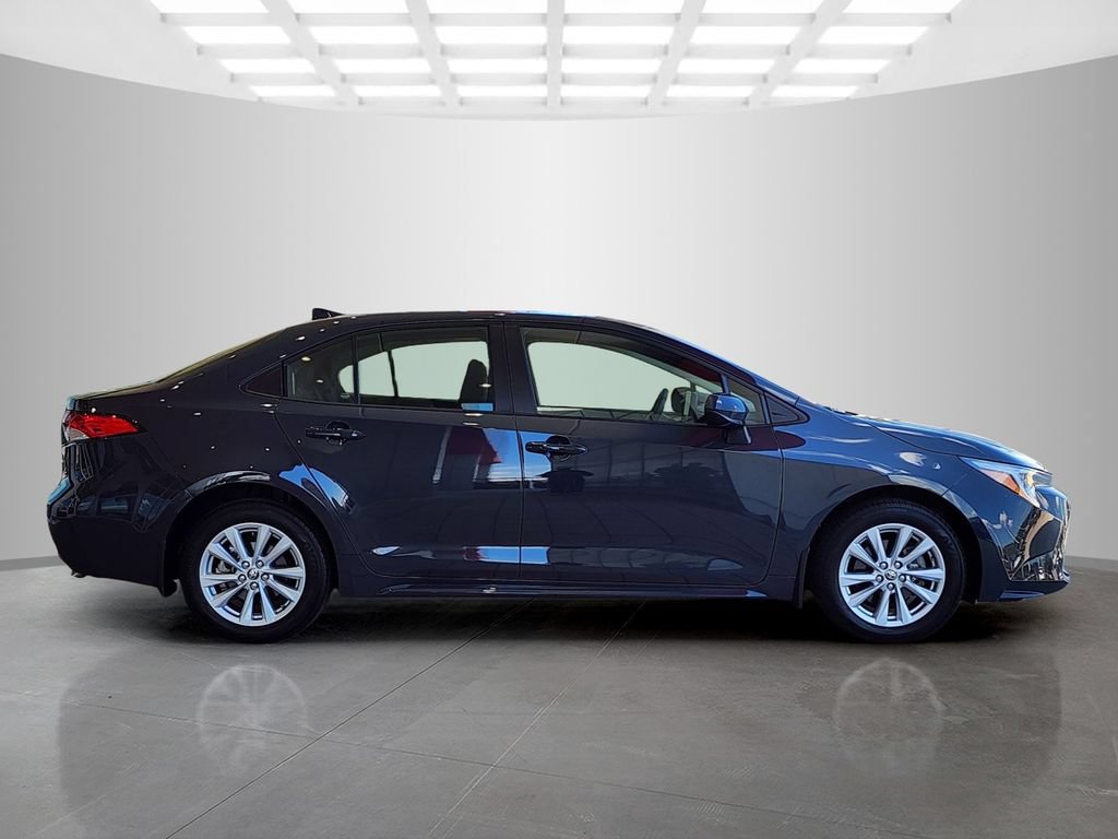 Used 2024 Toyota Corolla LE w/ LE Premium Package FWD image 3