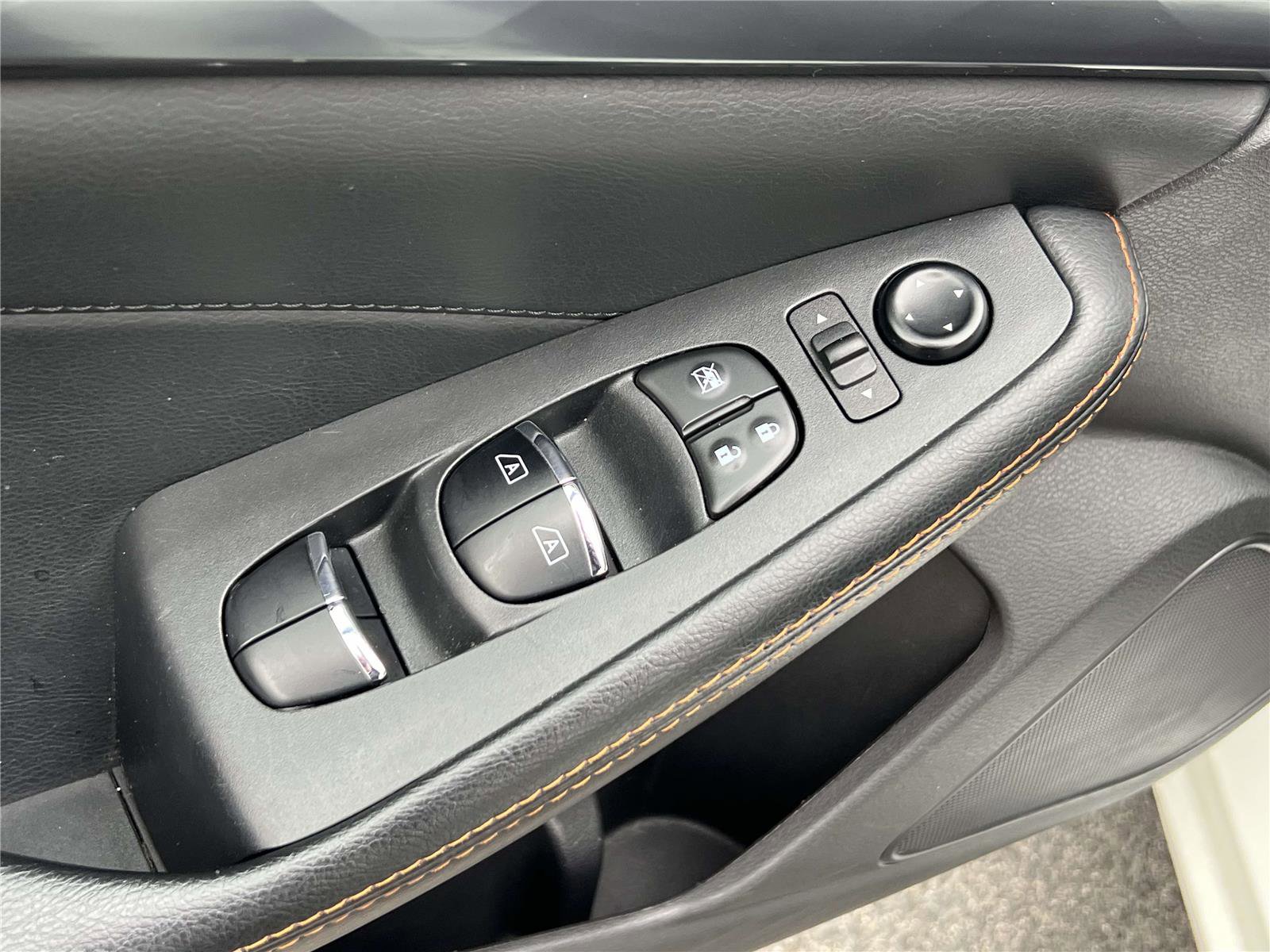 Used 2023 Nissan Maxima SR w/ Sport Mat Group image 23