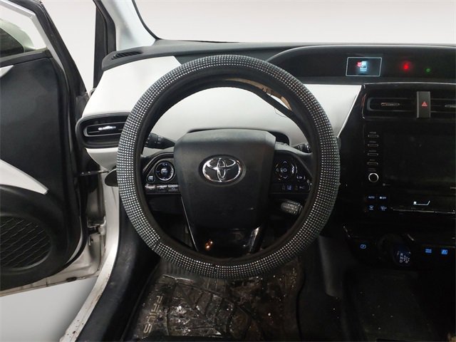 Used 2021 Toyota Prius LE image 12