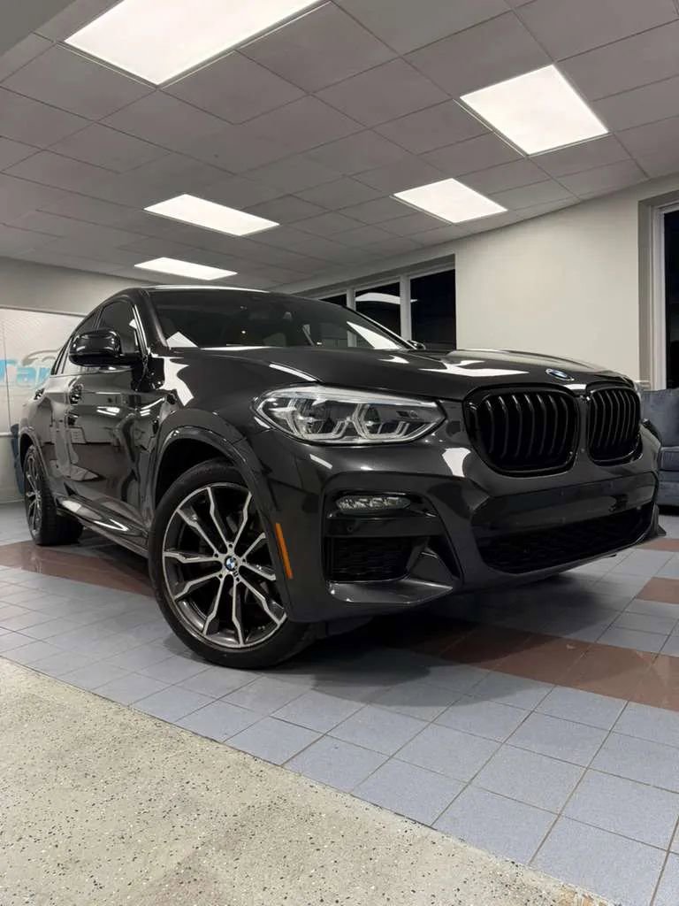 Used 2021 BMW X4 xDrive30i w/ Executive Package AWD/4WD image 1