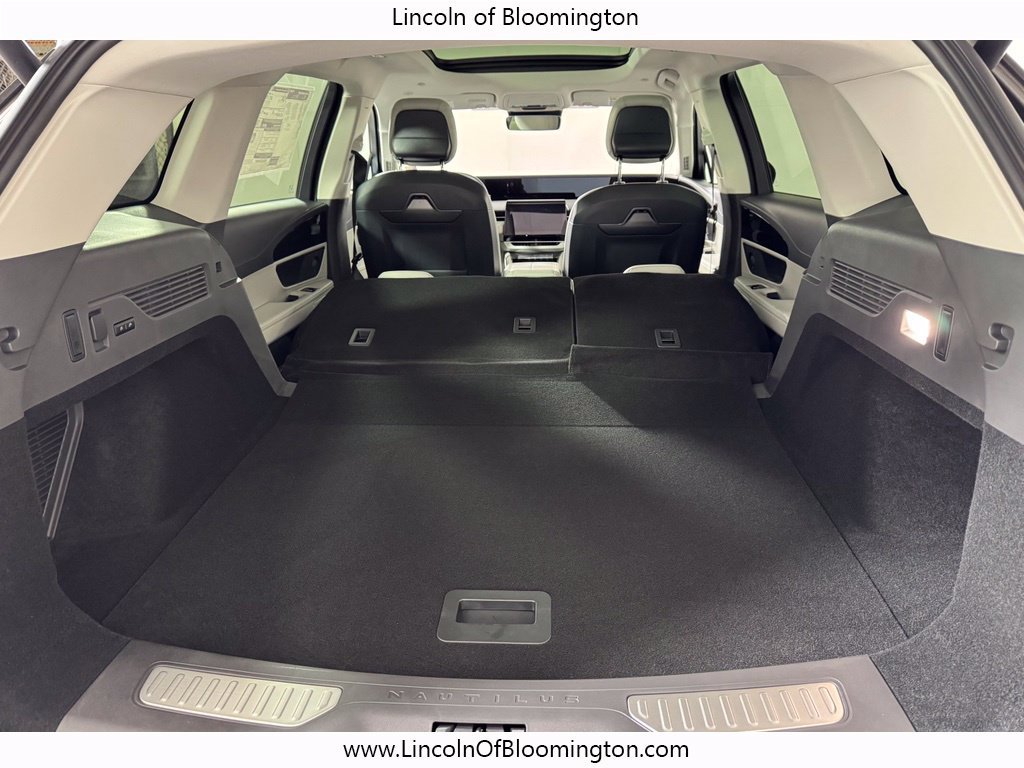 New 2026 Lincoln Nautilus Reserve w/ Jet Appearance Package AWD/4WD image 17