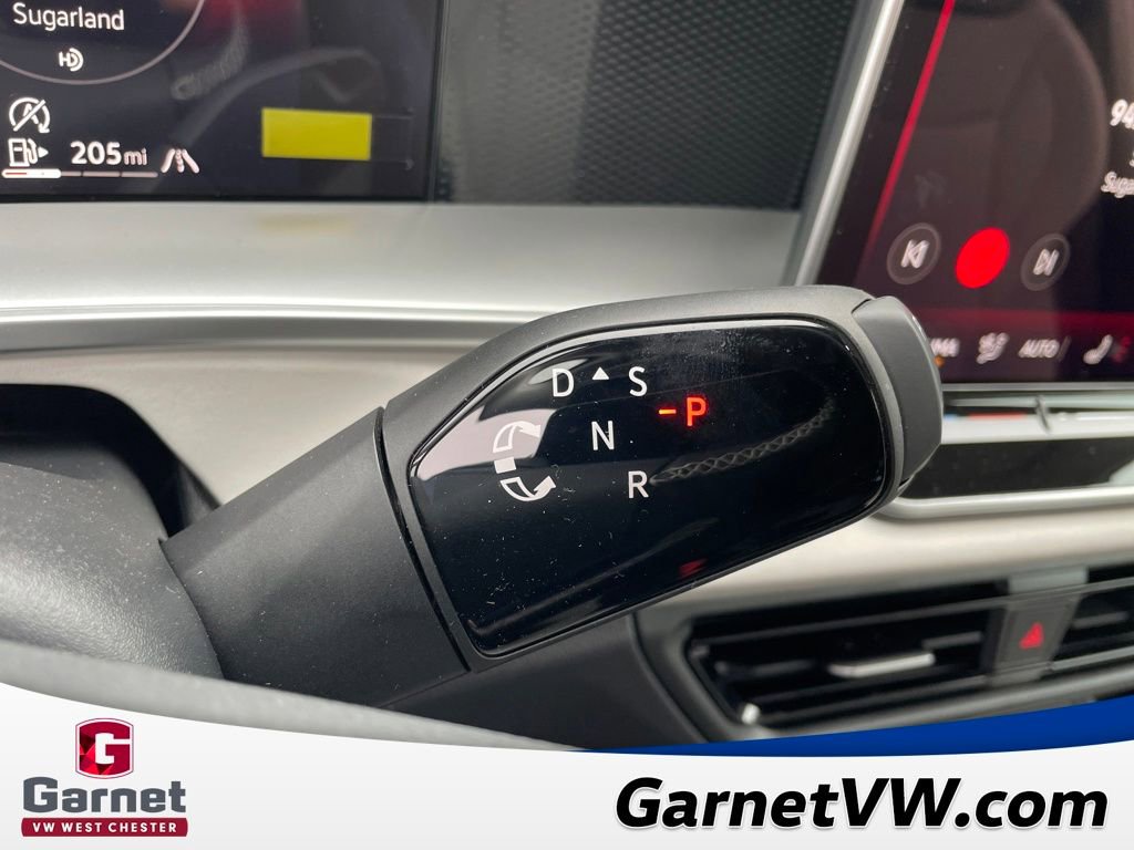 New 2026 Volkswagen Tiguan SE image 24