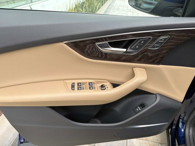 Used 2021 Audi Q8 Prestige w/ Prestige Package AWD/4WD image 8