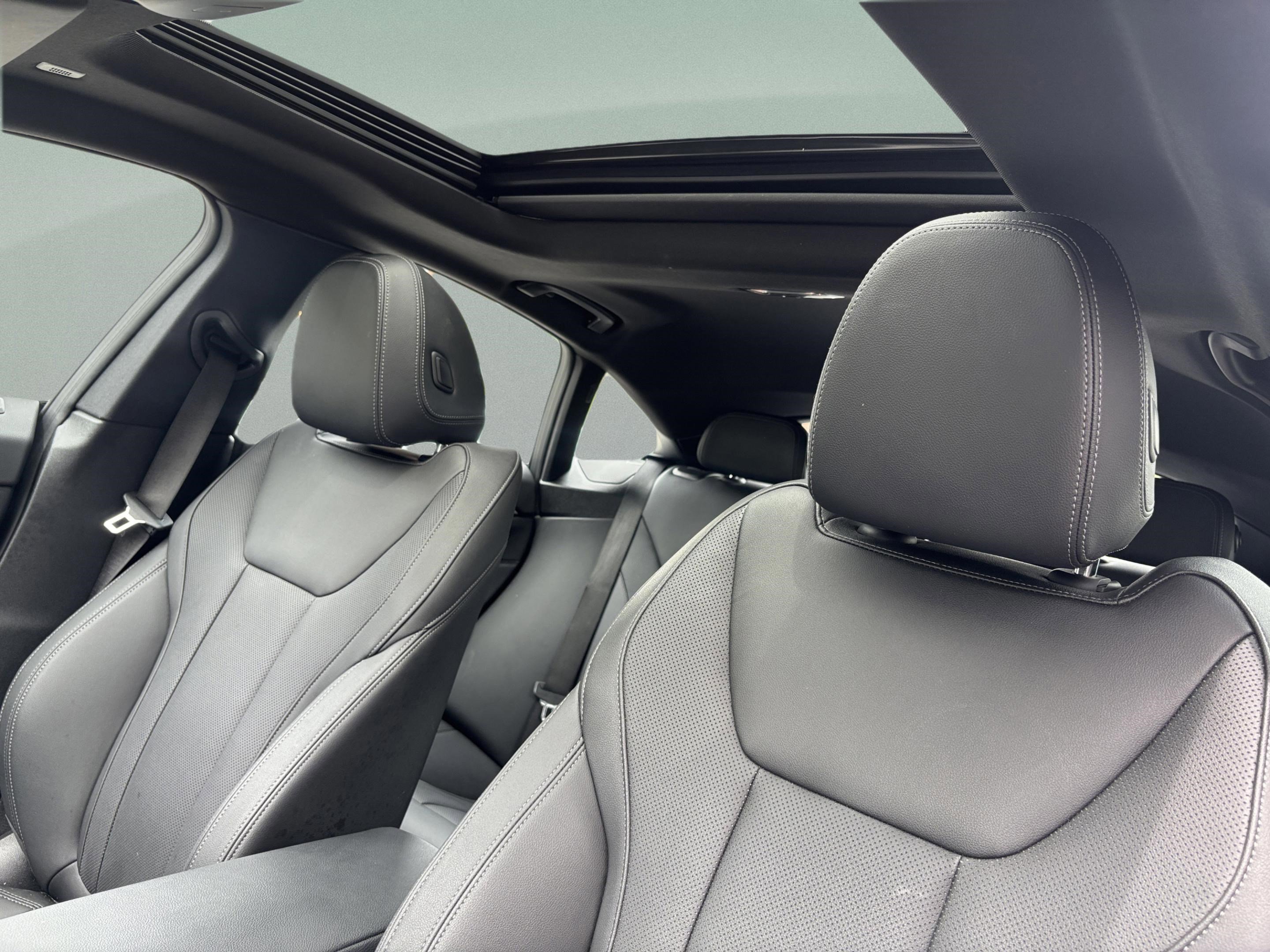 Used 2025 BMW M440i RWD image 18