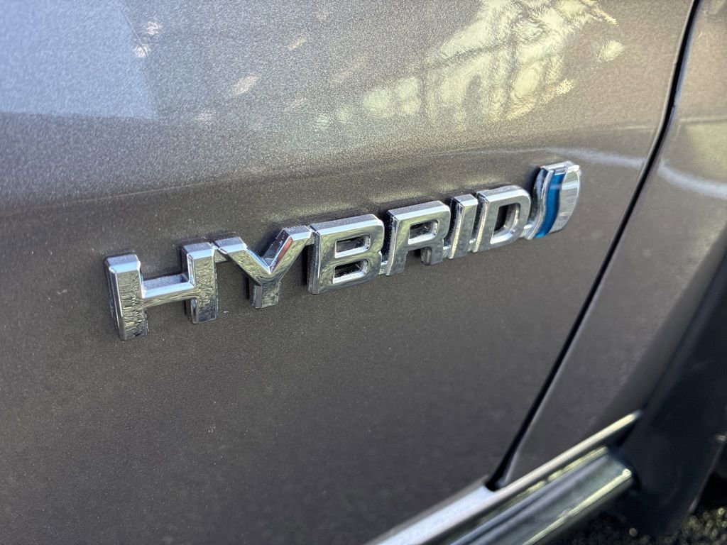 Used 2021 Toyota Sienna XSE image 30