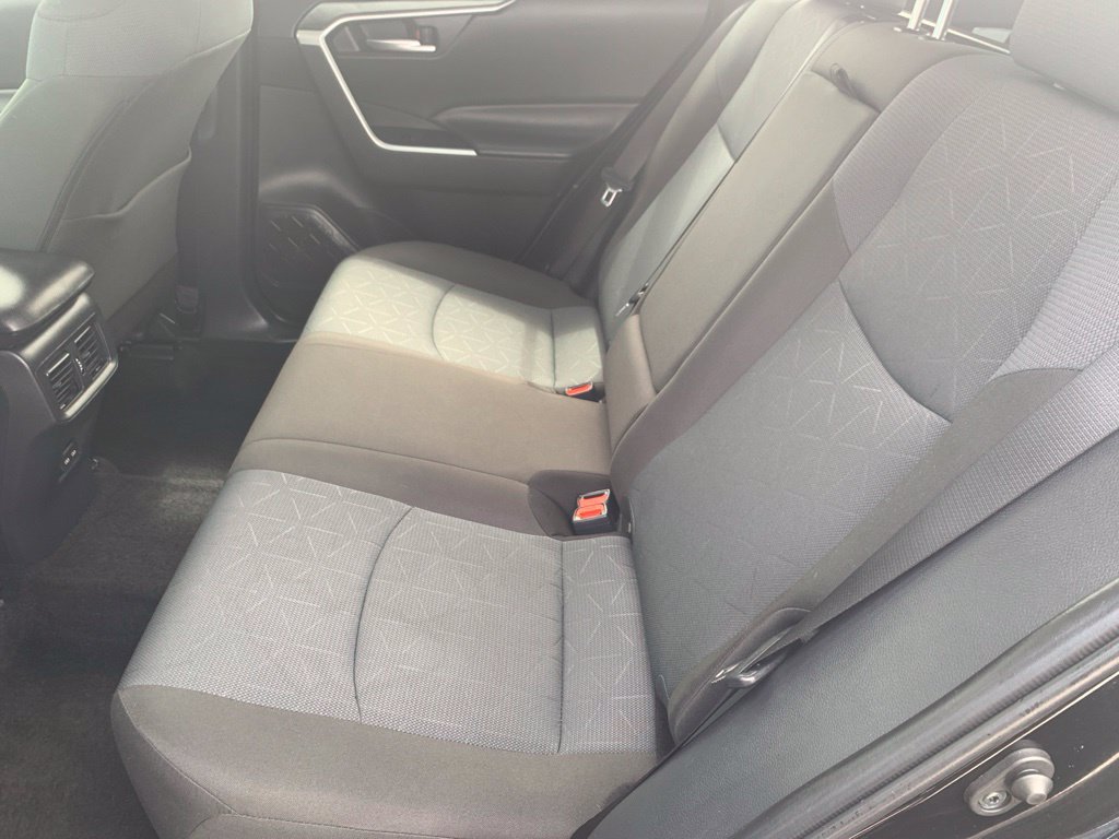 Used 2025 Toyota RAV4 XLE AWD/4WD image 17