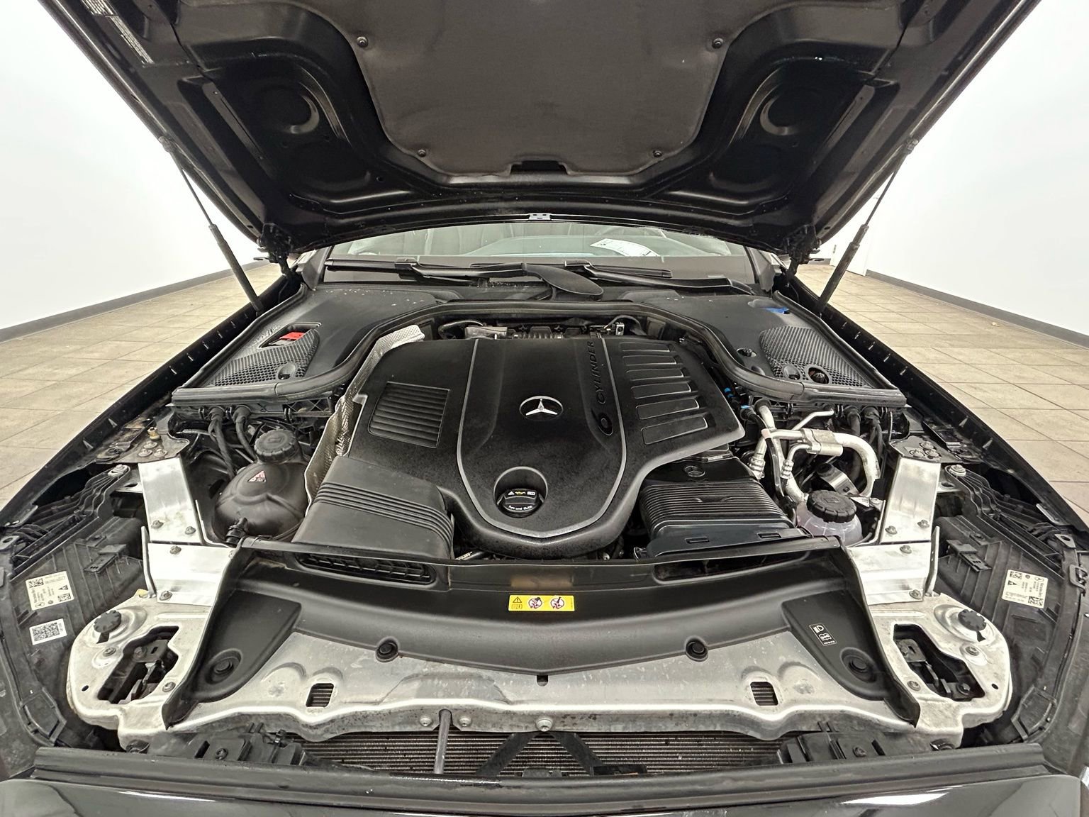 Used 2023 Mercedes-Benz E 450 4MATIC Cabriolet image 45