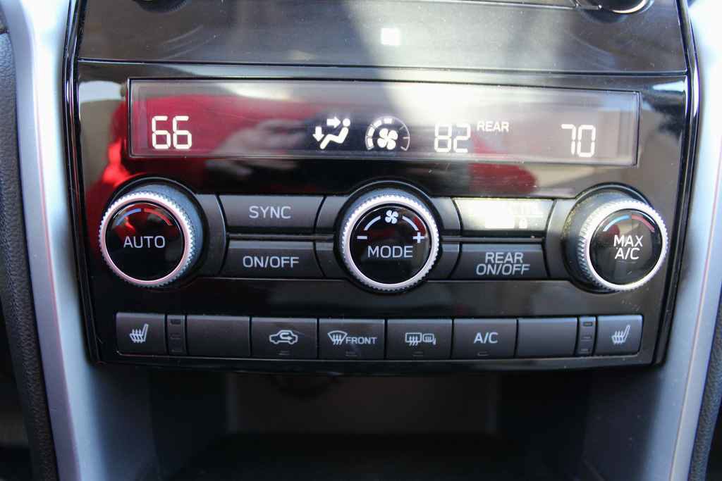 Used 2019 Subaru Ascent Limited image 23