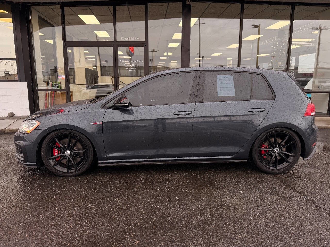 Used 2021 Volkswagen GTI SE image 2