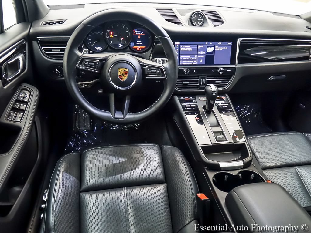 Used 2023 Porsche Macan AWD/4WD image 14