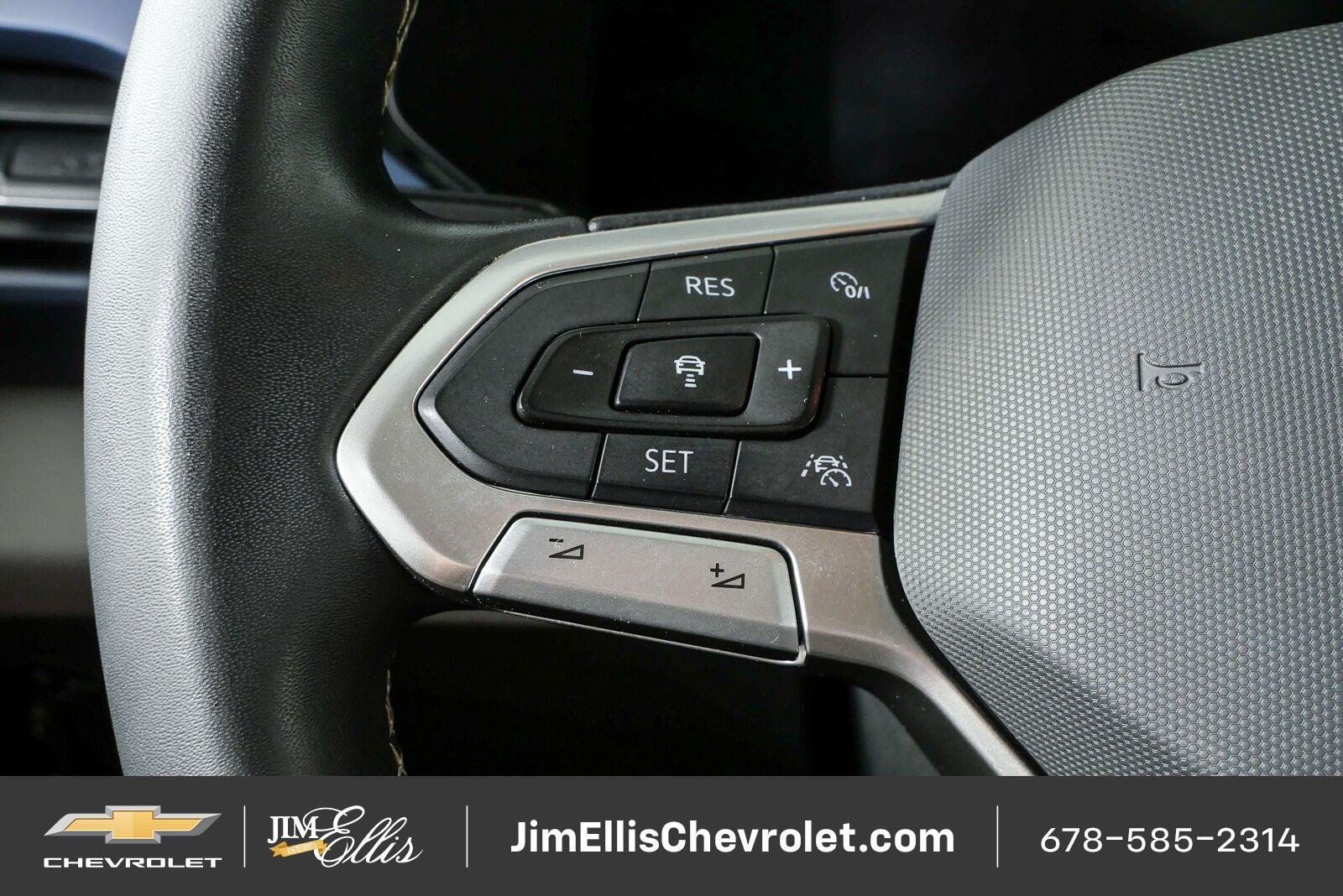 Used 2023 Volkswagen Taos SE FWD image 11