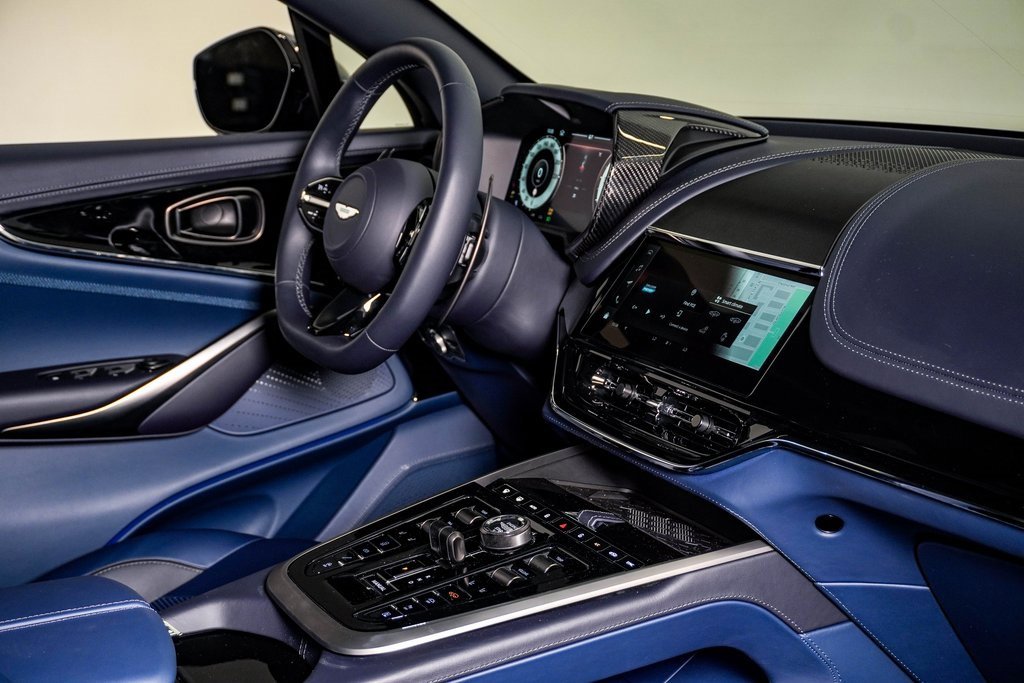 New 2025 Aston Martin DBX 707 image 16