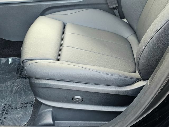 New 2026 Mercedes-Benz GLB 250 4MATIC image 19