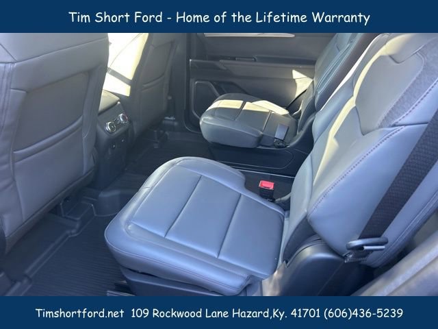 New 2026 Ford Explorer Active image 7