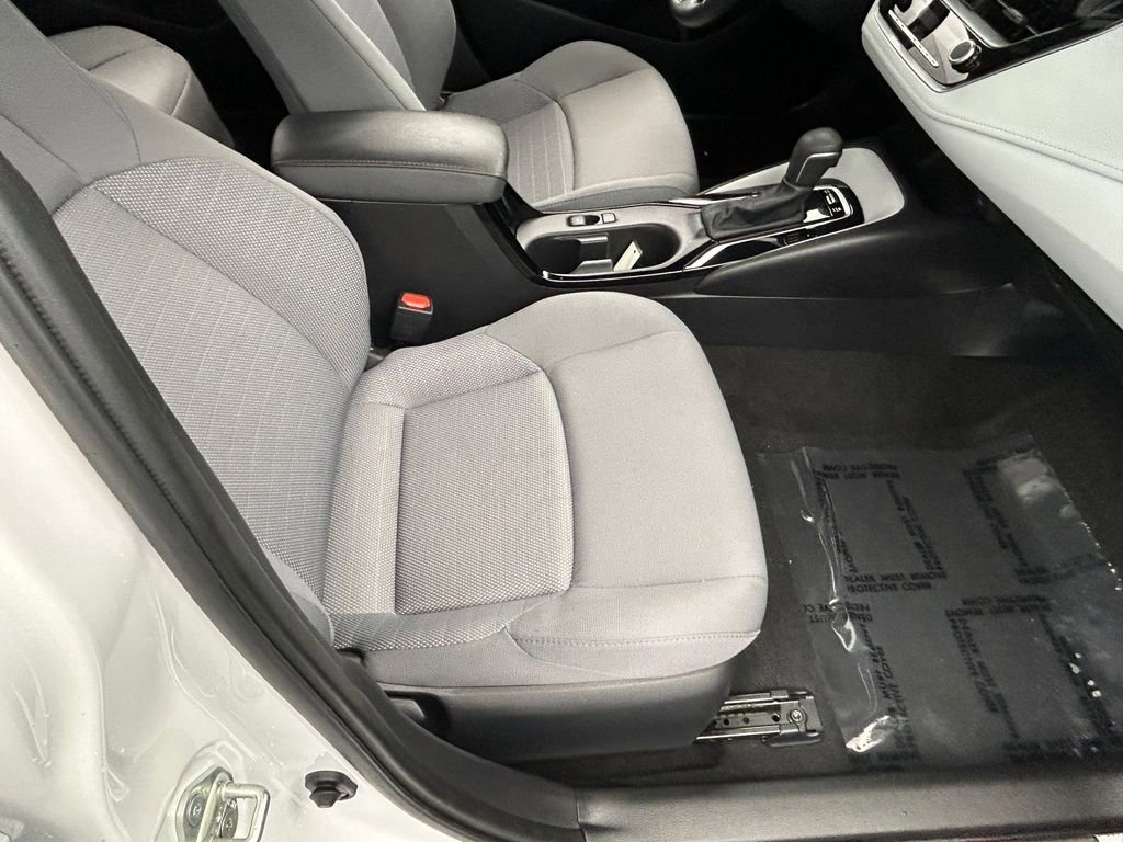 Used 2024 Toyota Corolla SE image 36