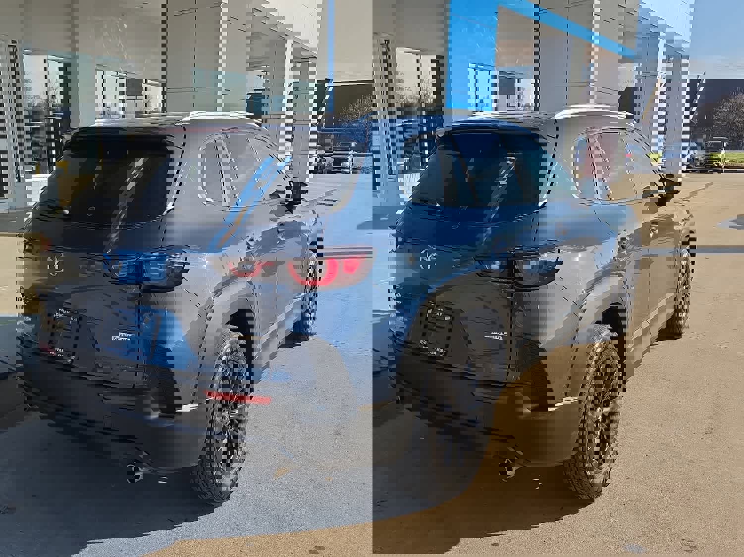 Used 2023 MAZDA CX-50 2.5 S w/ Cargo Package image 8