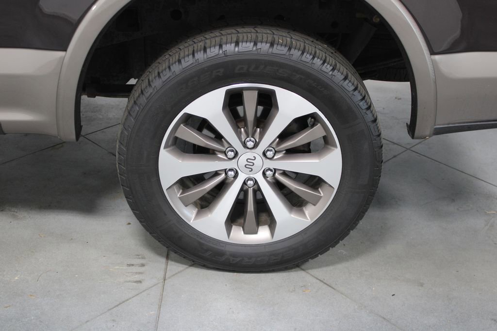 Used 2018 Ford F150 King Ranch w/ Equipment Group 601A Luxury image 19