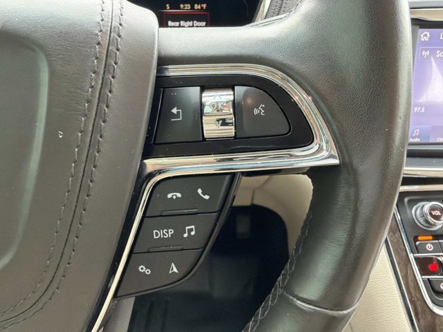 Used 2020 Lincoln Continental w/ Premium Package FWD image 29
