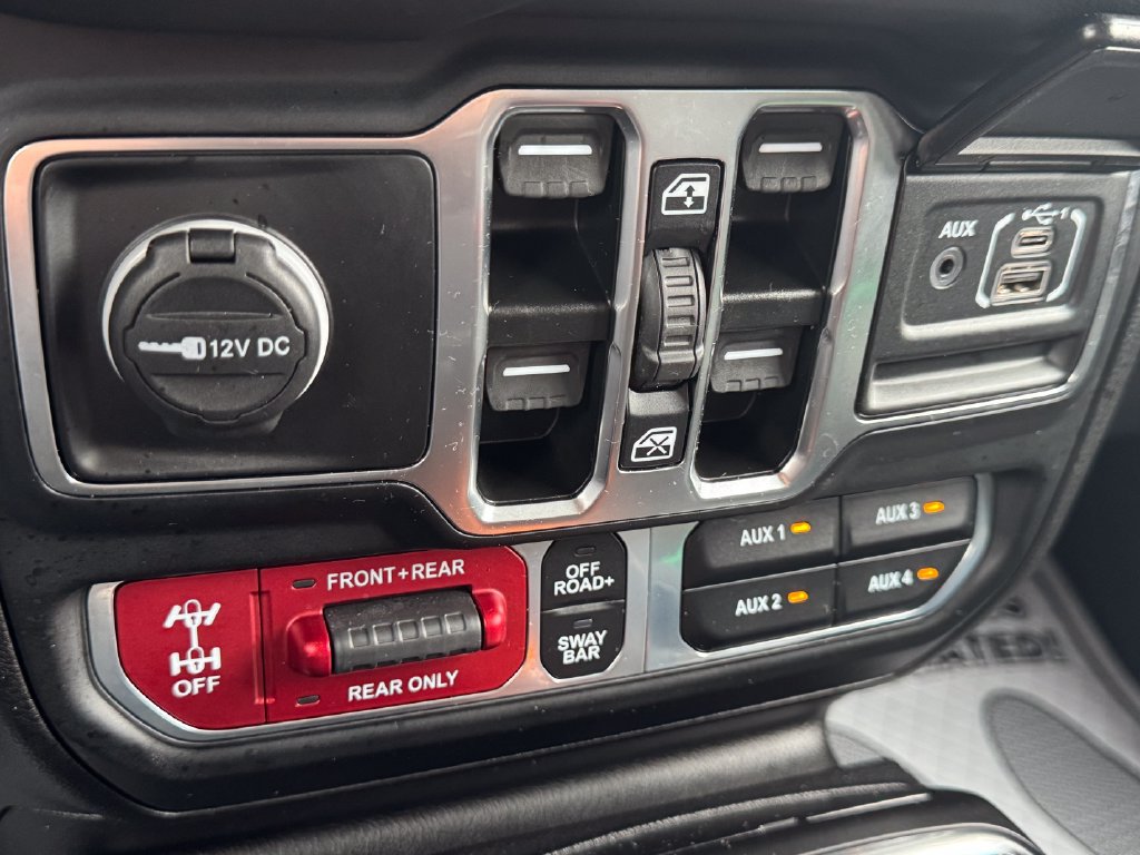 Used 2024 Jeep Wrangler Unlimited Rubicon 4xe AWD/4WD image 23