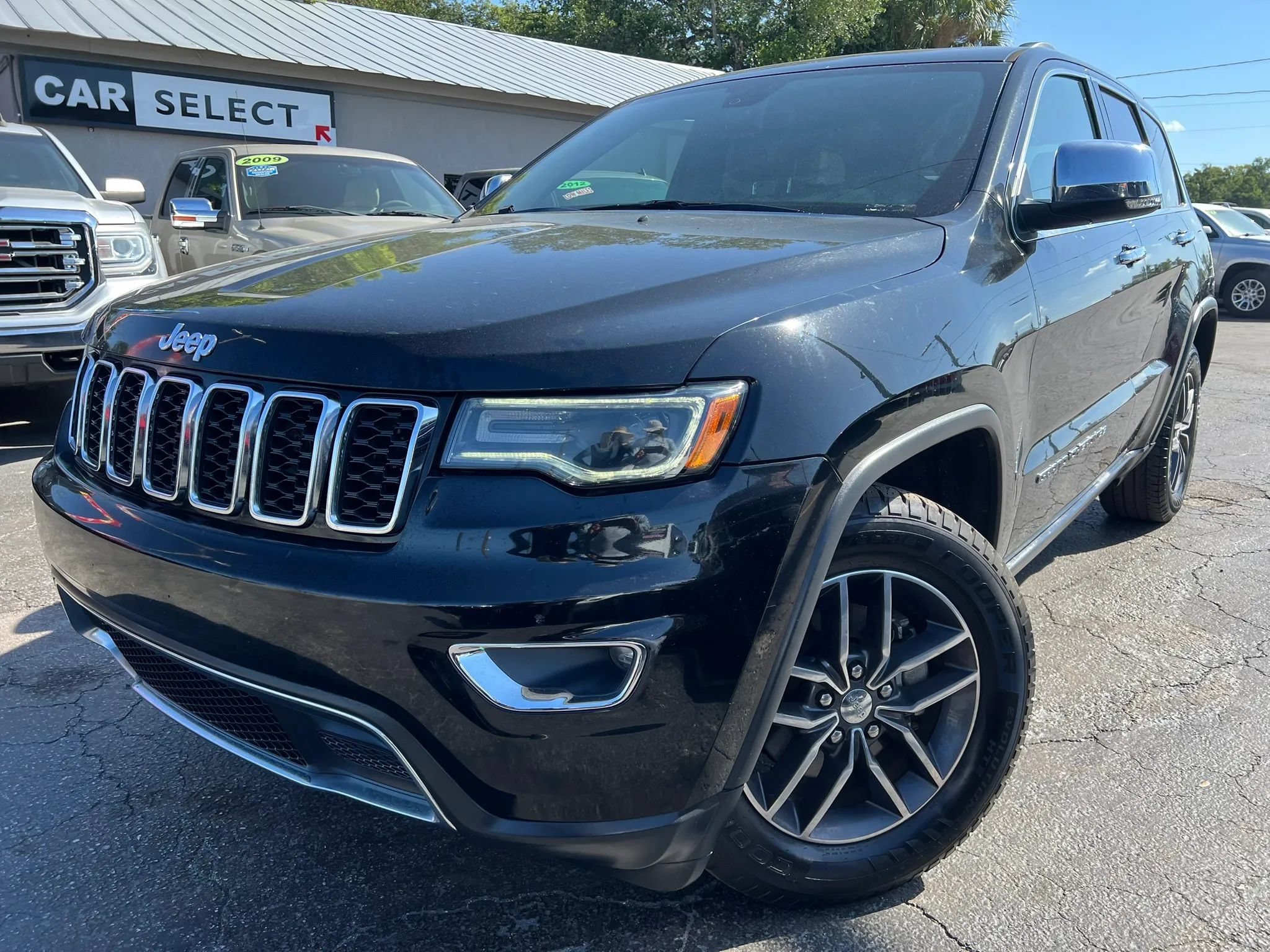 Used 2017 Jeep Grand Cherokee Limited w/ Luxury Group II