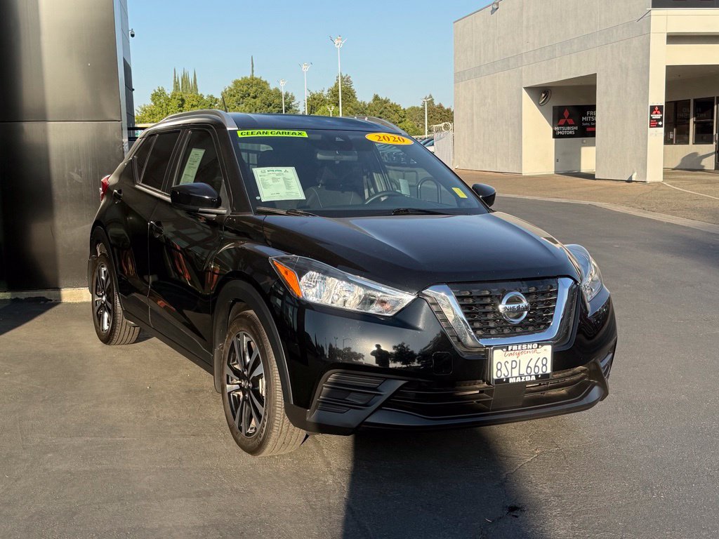 Used 2020 Nissan Kicks SV FWD image 2