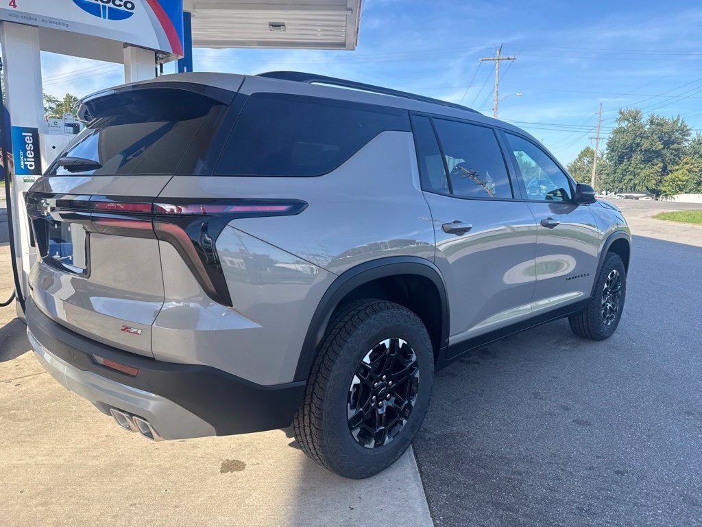 New 2027 Chevrolet Traverse Z71 AWD/4WD image 6