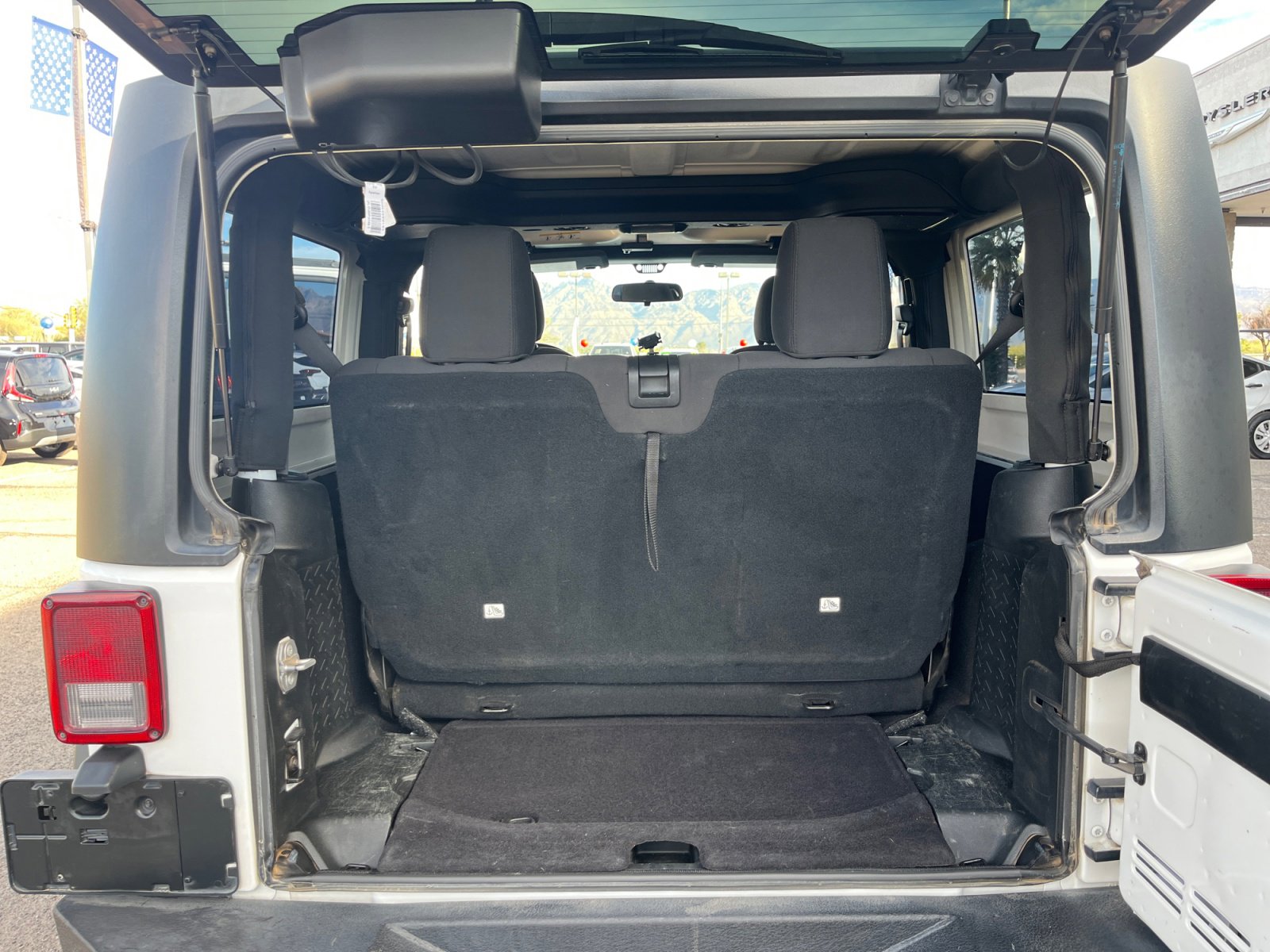 Certified 2018 Jeep Wrangler Sport image 33