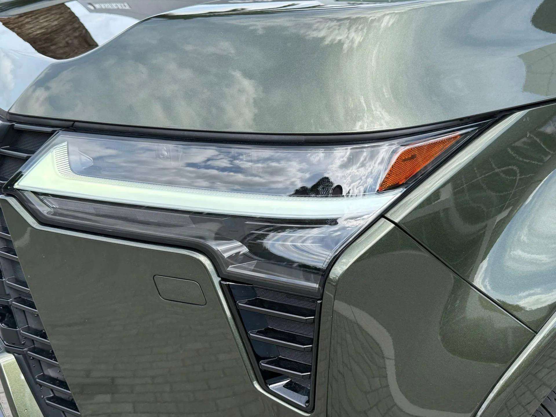 Used 2024 Lexus GX 550 w/ Accessory Package (2T) image 24