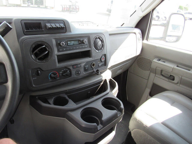 Used 2022 Ford E-350 and Econoline 350 Super Duty RWD image 29