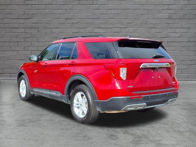 Used 2023 Ford Explorer XLT w/ Equipment Group 202A AWD/4WD image 13