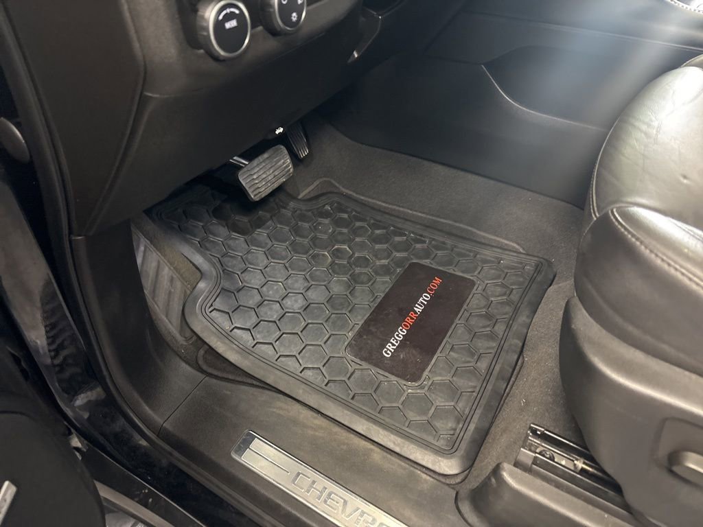 Used 2021 Chevrolet Suburban Z71 image 14