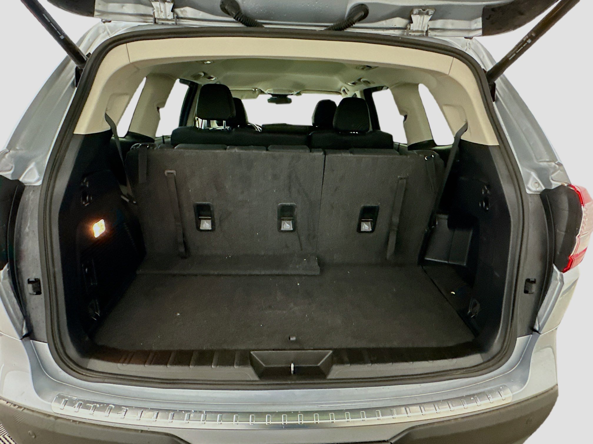 Used 2024 Subaru Ascent Limited image 30