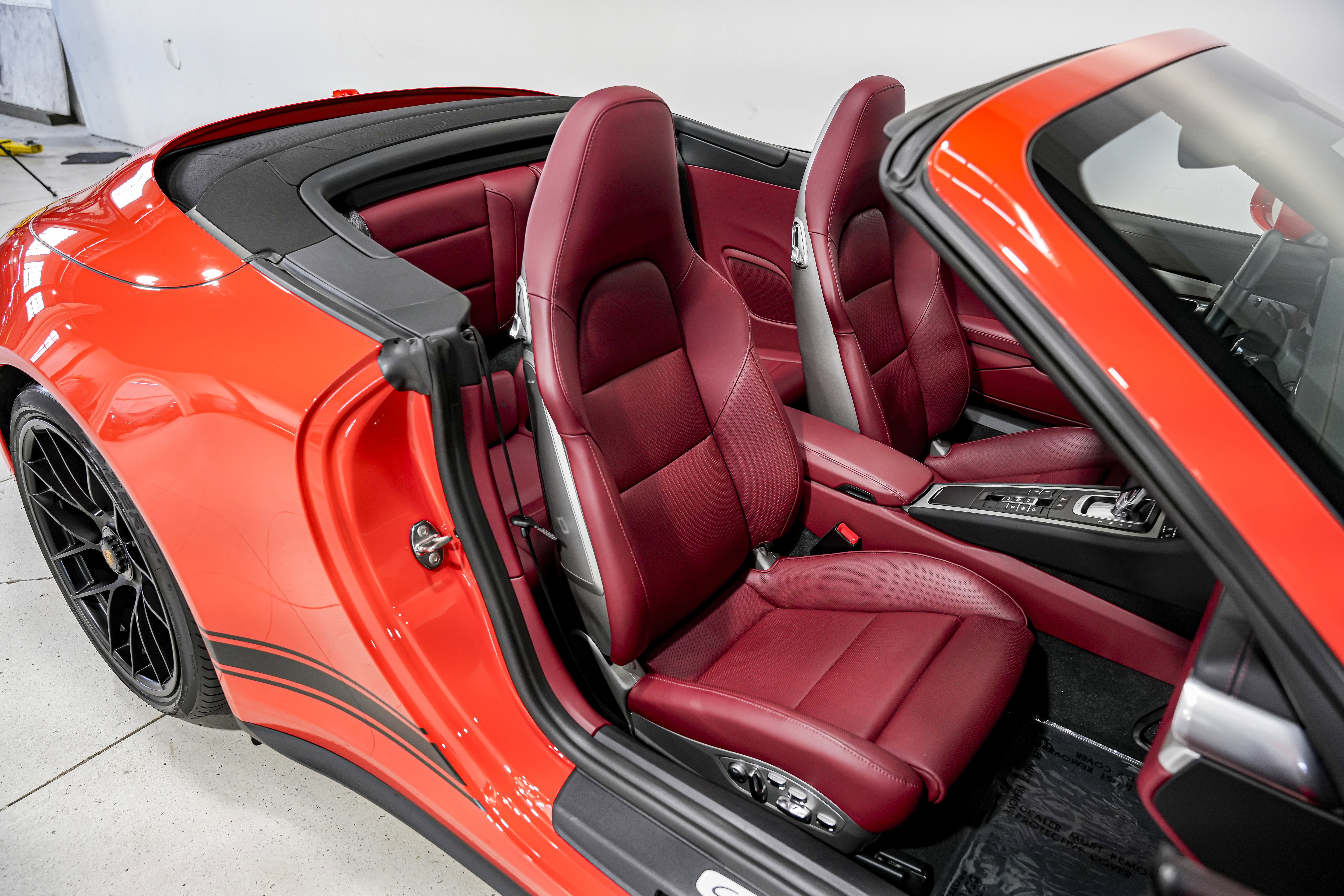 Used 2018 Porsche 911 Carrera GTS image 30