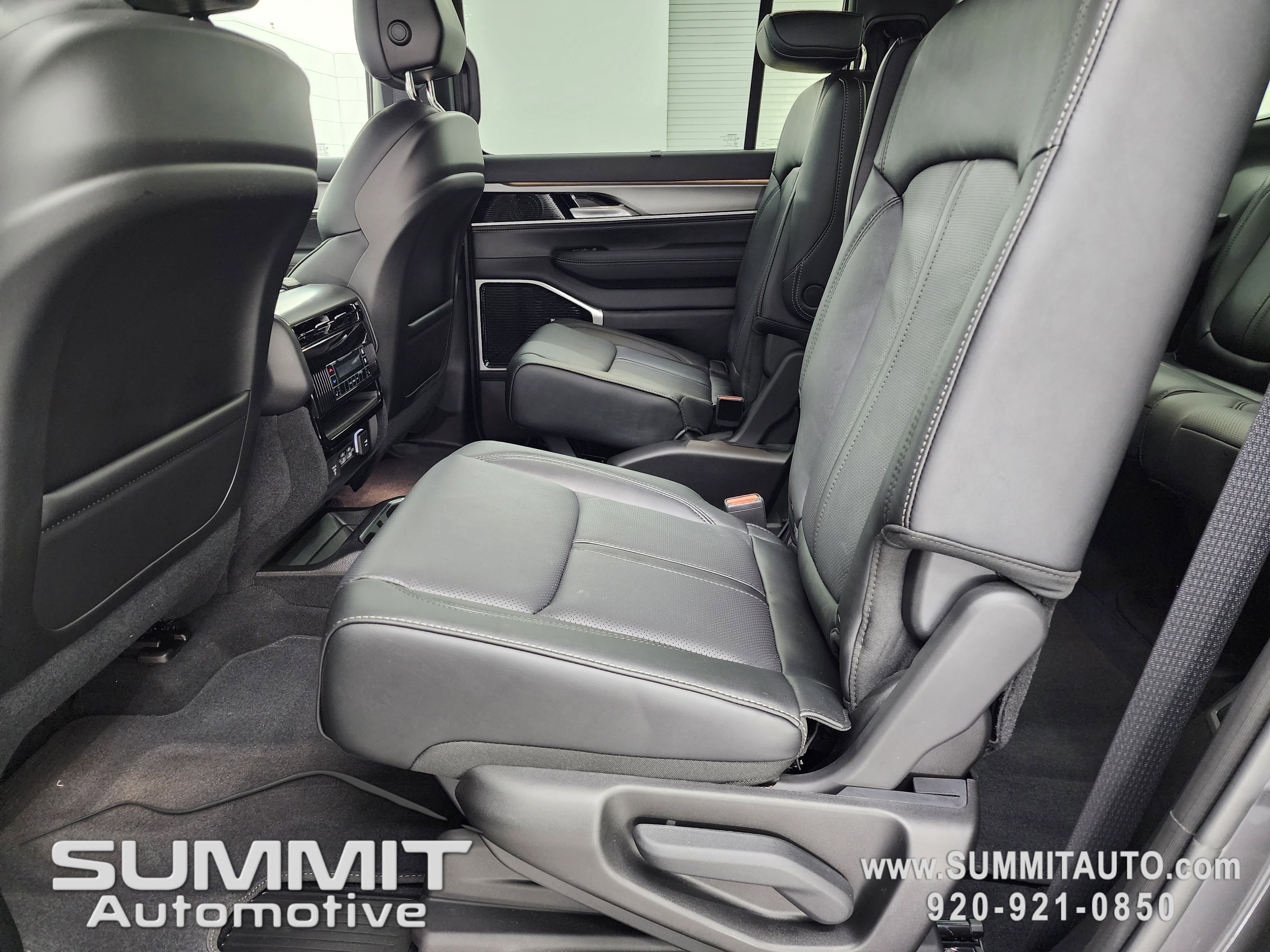 New 2026 Jeep Grand Wagoneer Limited image 8