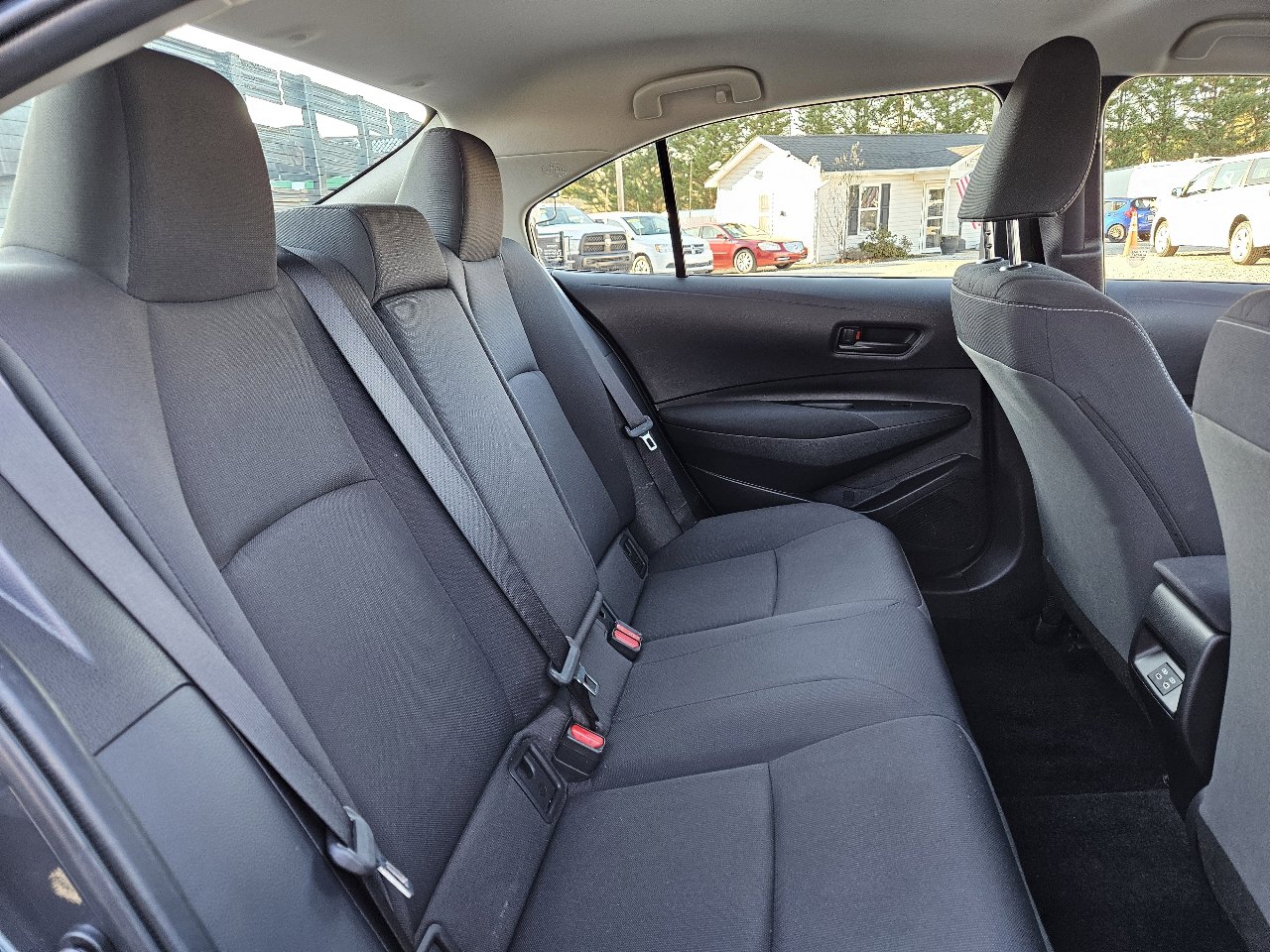 Used 2024 Toyota Corolla LE w/ LE Convenience Package image 25