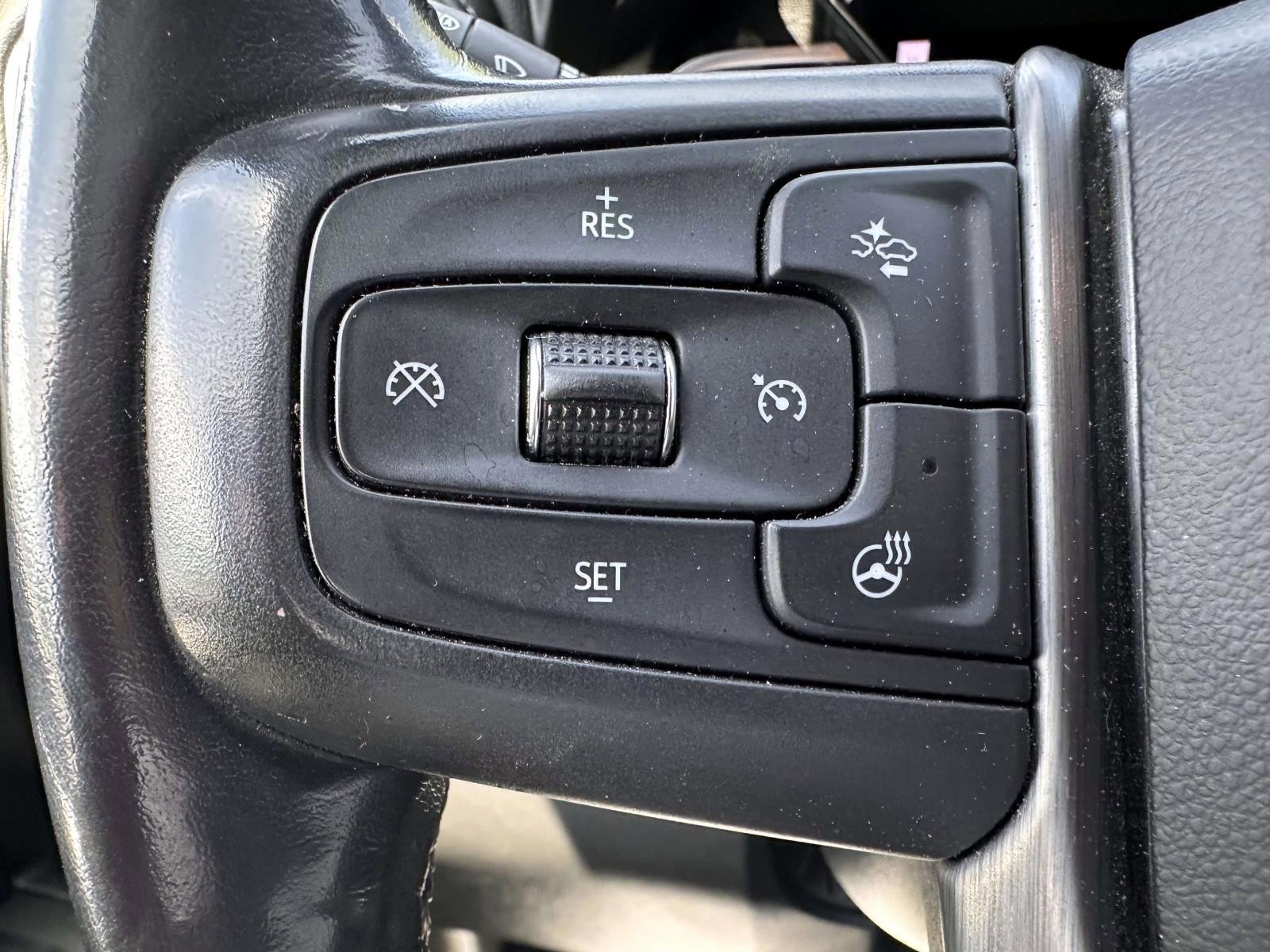 Used 2020 GMC Sierra 3500 Denali w/ Denali Ultimate Package AWD/4WD image 18