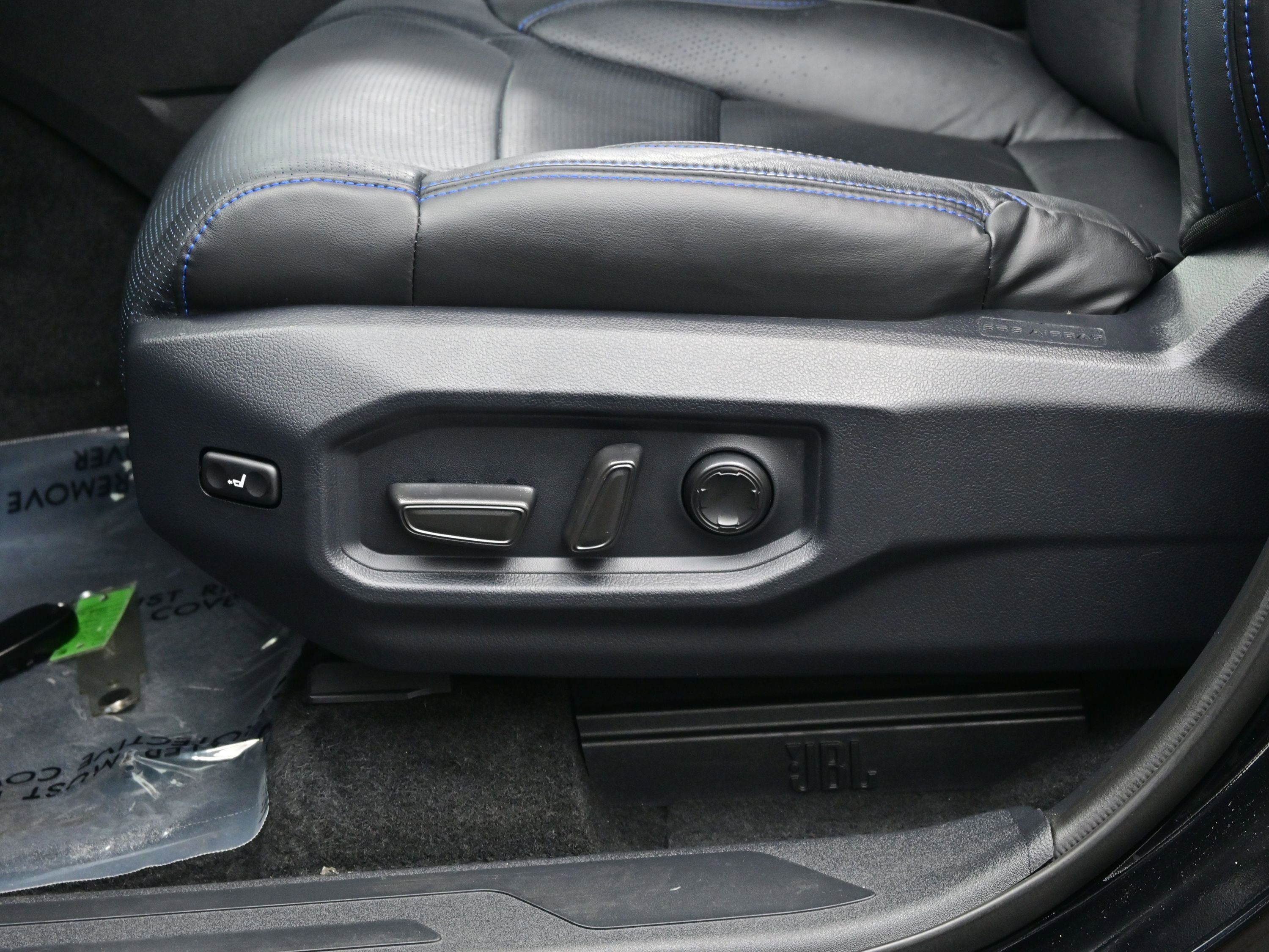 Used 2025 Toyota Sequoia Platinum image 12