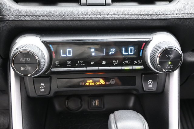 Used 2024 Toyota RAV4 XLE FWD image 22
